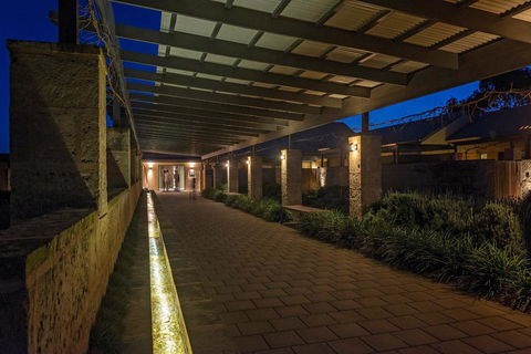 The Louise - Accommodation Main Beach 27