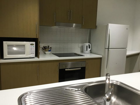 Wallaroo Marina Waterfront Luxe Apartment - Accommodation Main Beach 10