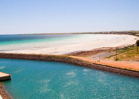 Wallaroo Marina Waterfront Luxe Apartment - Accommodation Main Beach 23