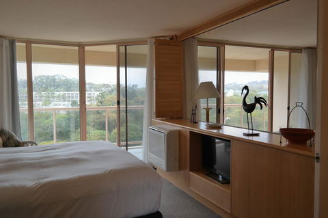 Pacific Bay Resort - Accommodation Main Beach 26