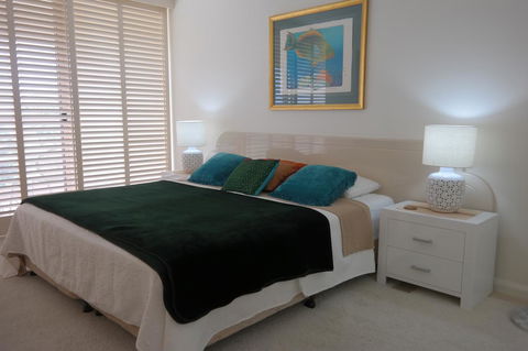 Pacific Bay Resort - Accommodation Main Beach 18