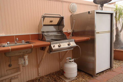 Pacific Bay Resort - Accommodation Main Beach 15