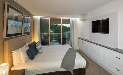 Pacific Bay Resort - Accommodation Main Beach 38