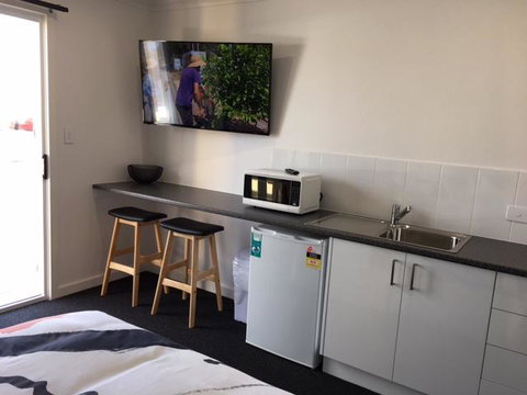 Port Lincoln Shark Apartment 1 - Accommodation Main Beach 11