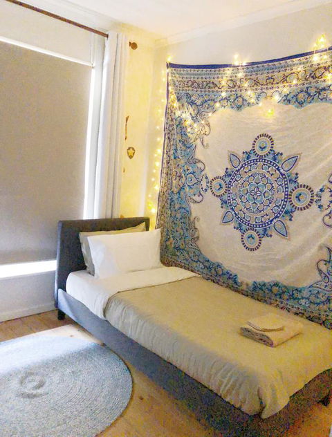 Beautiful Garden House - Accommodation Main Beach 11