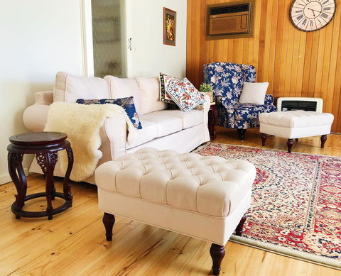 Beautiful Garden House - Accommodation Main Beach 0