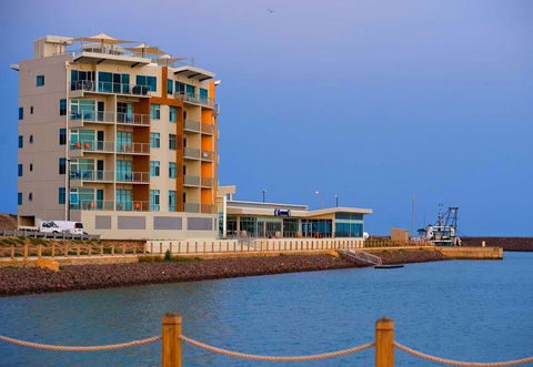 Wallaroo Marina Luxury Apartment - Accommodation Main Beach 1