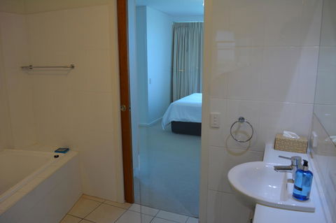 Wallaroo Marina Luxury Apartment - Accommodation Main Beach 20