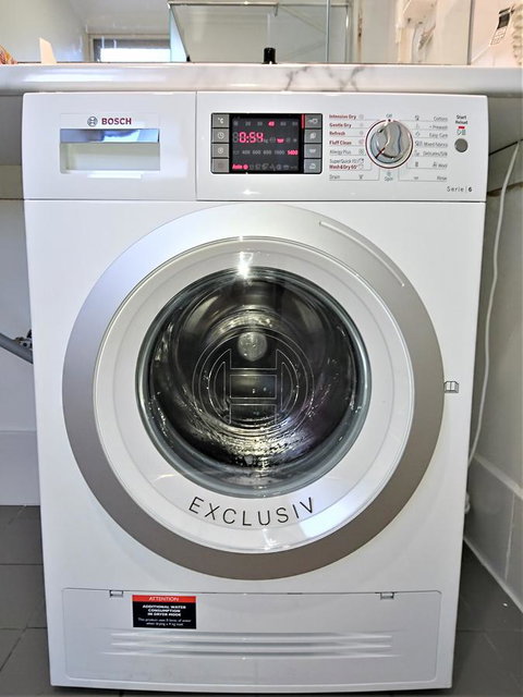 Hi 5 Glenelg Studio Apartment - Accommodation Main Beach 10