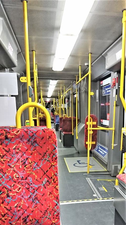 Hi 5 Glenelg Studio Apartment - Accommodation Main Beach 18