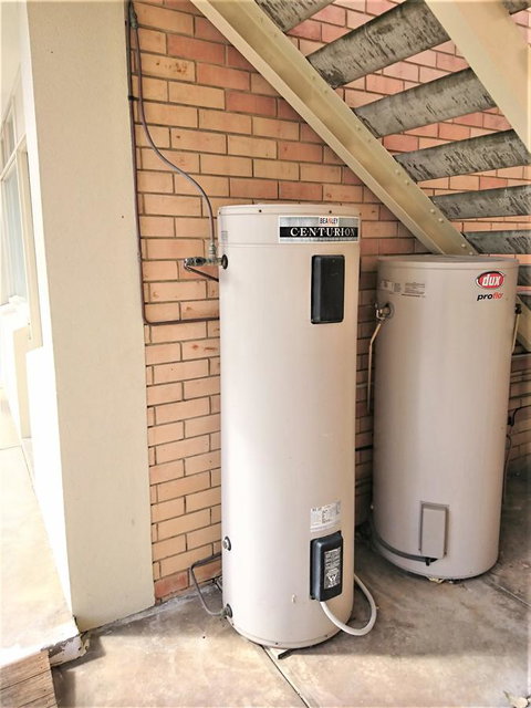 Hi 5 Glenelg Studio Apartment - Accommodation Main Beach 12