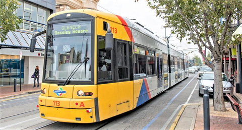 Hi 5 Glenelg Studio Apartment - Accommodation Main Beach 20