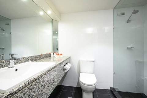 Hotel Grand Chancellor Adelaide - Accommodation Main Beach 41