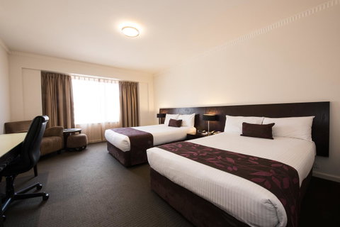 Hotel Grand Chancellor Adelaide - Accommodation Main Beach 2
