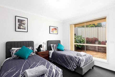 Maggie\'s Place - Accommodation Main Beach 6