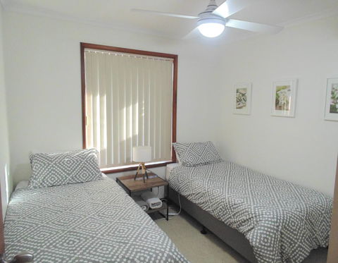 Baronet B & B - Accommodation Main Beach 12