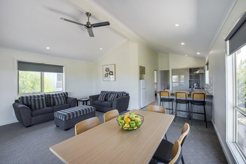The Retreat West Beach Parks - Accommodation Main Beach 15