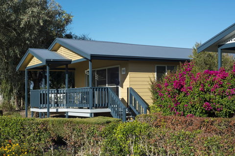 The Retreat West Beach Parks - Accommodation Main Beach 12