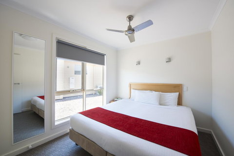 The Retreat West Beach Parks - Accommodation Main Beach 17
