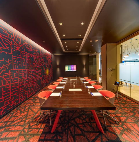 Holiday Inn Express Adelaide City Centre, An IHG Hotel - Accommodation Main Beach 43