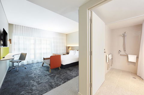 Holiday Inn Express Adelaide City Centre, An IHG Hotel - Accommodation Main Beach 11