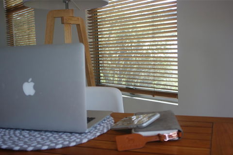 S T U D I O 22 Peaceful Retreat With Garden Views - Accommodation Main Beach 14