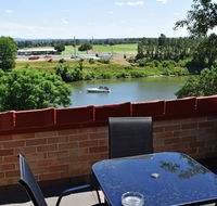 Windsor Terrace Motel - Accommodation Main Beach