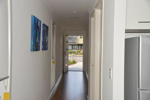 Eastern Breeze - Accommodation Main Beach 7