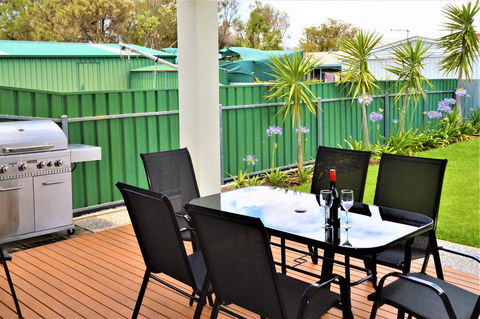 Eastern Breeze - Accommodation Main Beach 8