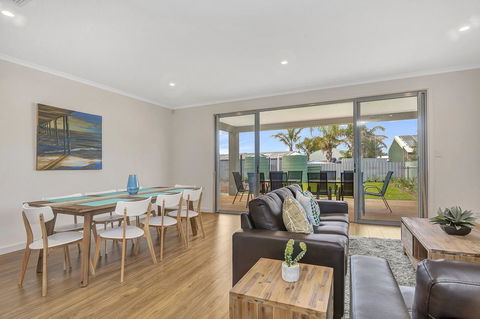 Eastern Breeze - Accommodation Main Beach 15