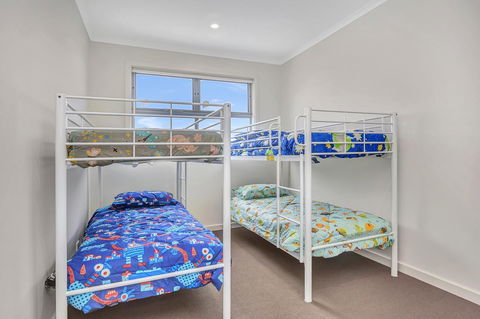 Eastern Breeze - Accommodation Main Beach 24