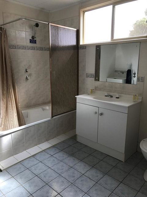 Discovery Parks - Roxby Downs - Accommodation Main Beach 11