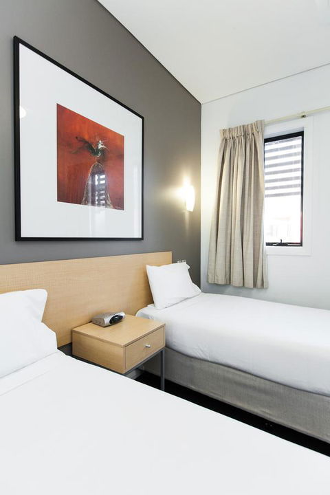 Majestic Oasis Apartments - Accommodation Main Beach 23