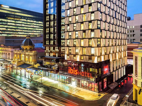 Ibis Adelaide - Accommodation Main Beach 0