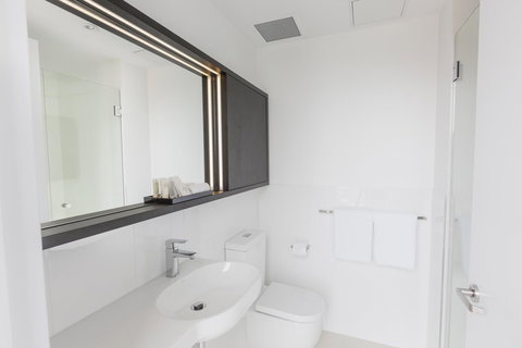 Ibis Adelaide - Accommodation Main Beach 11