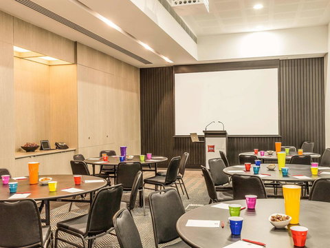Ibis Adelaide - Accommodation Main Beach 35