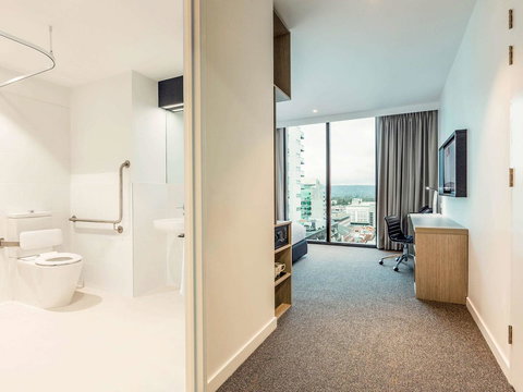 Ibis Adelaide - Accommodation Main Beach 39