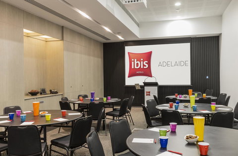 Ibis Adelaide - Accommodation Main Beach 25
