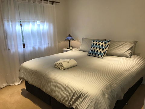Ambrosia Holiday Home - Accommodation Main Beach 4