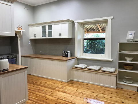 Ambrosia Holiday Home - Accommodation Main Beach 21