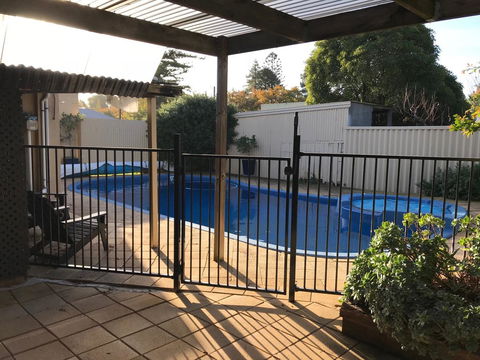 Ambrosia Holiday Home - Accommodation Main Beach 23