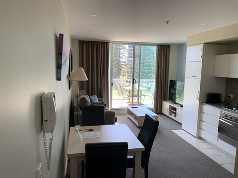 Luxury Beachside Accomodation - Accommodation Main Beach 5
