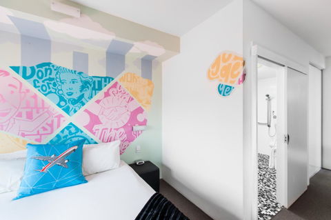 Majestic Minima Hotel - Accommodation Main Beach 13