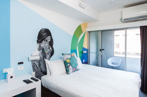 Majestic Minima Hotel - Accommodation Main Beach 21