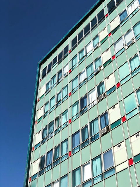 Cosmo On Bank - Accommodation Main Beach 23