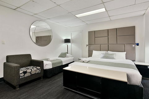 Cosmo On Bank - Accommodation Main Beach 4