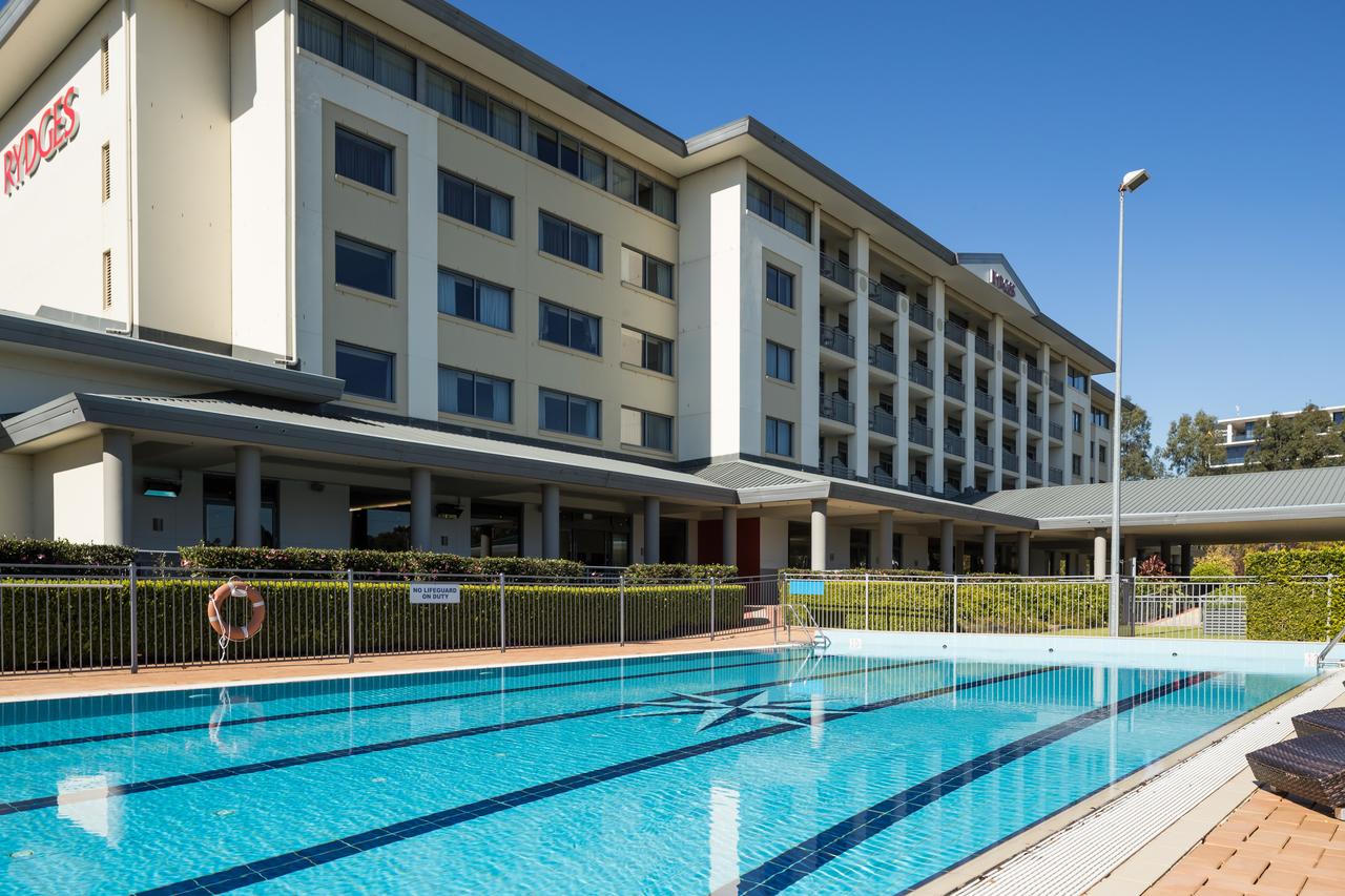 Baulkham Hills NSW Accommodation Main Beach