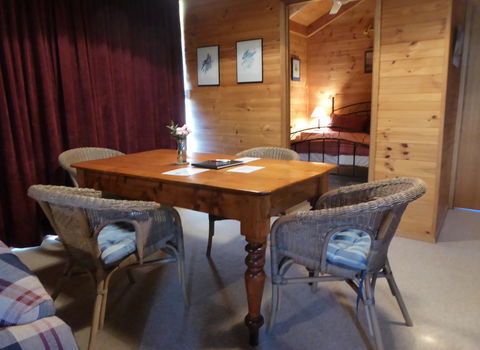 Molly's Chase - Accommodation Main Beach 18