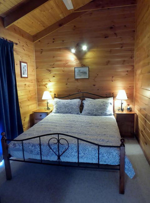 Molly's Chase - Accommodation Main Beach 5