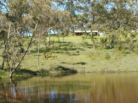 Molly's Chase - Accommodation Main Beach 33
